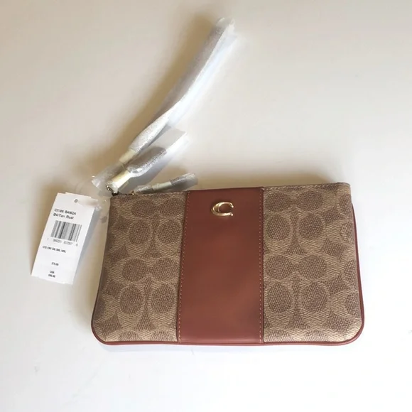 COPY - COACH New  Authentic COACH Essential  Small Wristlet In Signature Canvas - Picture 2 of 6